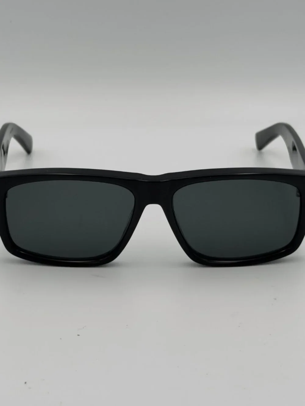 Saint Laurent SL 689 001 Black Sunglasses 59mm YSL New